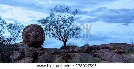 Devils Marbles On The Sunset (karlu Karlu) Conservation Reserve, Northern Territory, Australia