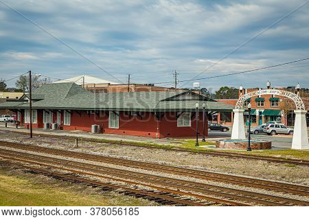 Jesup, Ga - March 17, 2018: The Historic Train Passenger Depot In The City Of Jesup, Georgia.
