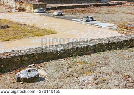 Remains Of Archaic Roman Era Mosaic Found At Ancient Dion Of Greece