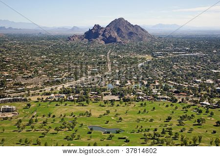 Golf w pobliżu Camelback Mountain