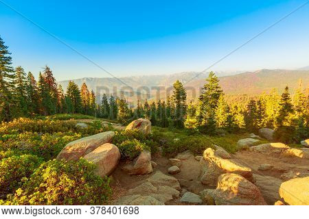 The Sunset Panorama On Californian Excursion Hike, Zumwalt Meadows Hiking In Kings Canyon National P