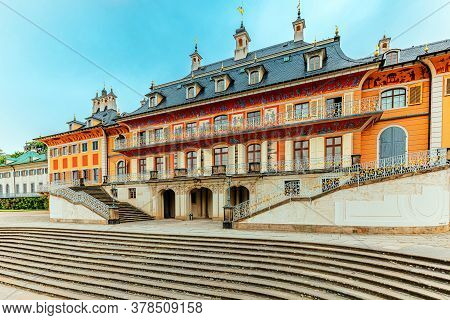 Pillnitz, Germany, Juli 2020, Pillnitz Castle Near Dresden, Central Pavilion Of The Wasserpalais Wit