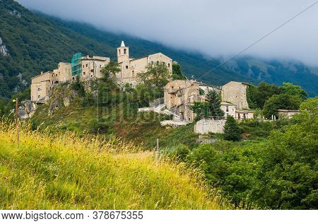 Mountain View Of Village Of Roccacaramanico In Abruzzo, Italy