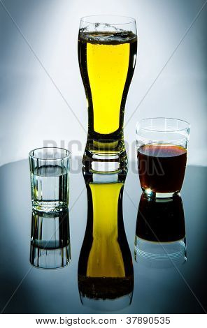 Vodka, bière, vin