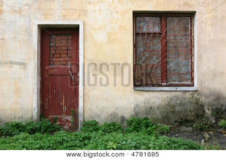 Questa porta non porta da nessuna parte