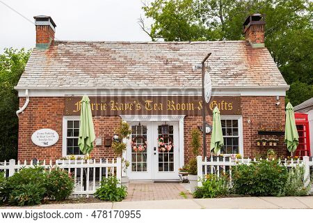 Carmel, Ny, Usa - June 23, 2023: Exterior Of Florrie Kaye's Tea Room, A Popular Tea Room In Putnam C