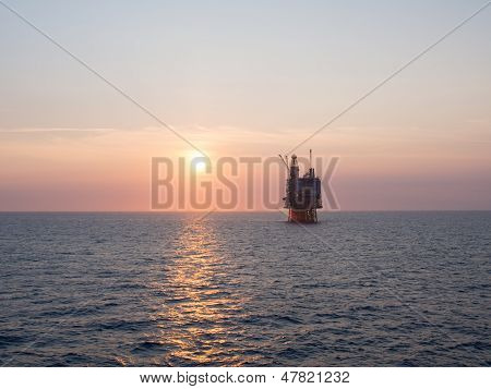Offshore Platform solopgang