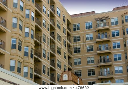 Condos du centre-ville modernes