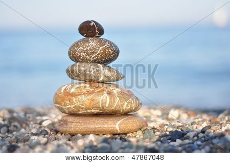 Zen tmavé kameny
