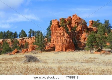 生锈的小山