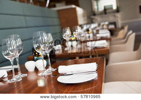 Restaurant Table Setup