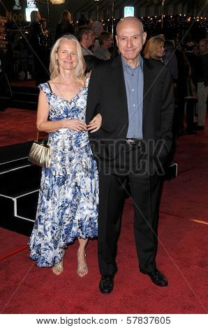 Suzanne Newlander Arkin and Alan Arkin   at Los Angeles Premiere of 'Marley and Me'. Mann Village Theater, Los Angeles, CA. 12-11-08