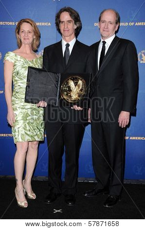 Melissa Leo with Jay Roach and Richard Jenkins in the press room at the 61st Annual DGA Awards. Hyatt Regency Century Plaza, Los Angeles, CA. 01-31-09