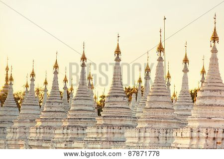 Kuthodaw Pagoda, Myanmar