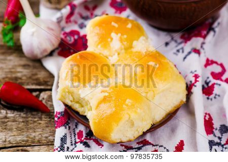 Pampushki ,the Traditional Ukrainian Pastries