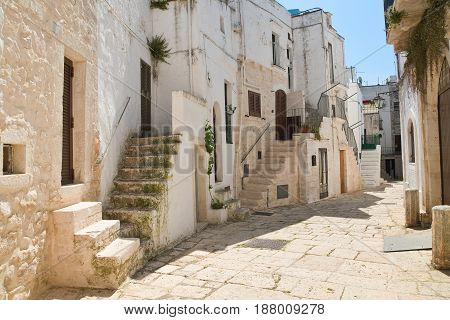 Characteristic alleyway of Cisternino. Puglia. Southern Italy.