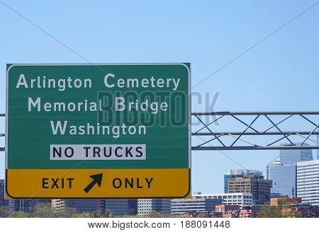 Street signs to Arlington Cemetery - WASHINGTON - DISTRICT OF COLUMBIA