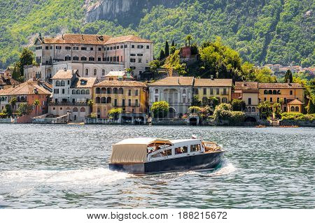 sail on italian lakes boat trip to San Giulio island in the Orta lake