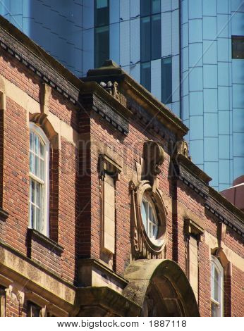 Novo e antigo de Birmingham