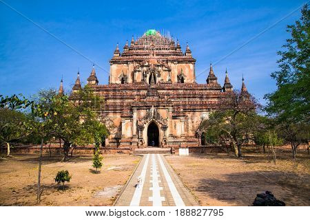  Sulamani Pahto temple-is one of Bagan's most attractive. This temple, known as the Crowning Jewel, was constructed around 1181 by Narapatisithu, Bagan. Myanmar (Burma)
