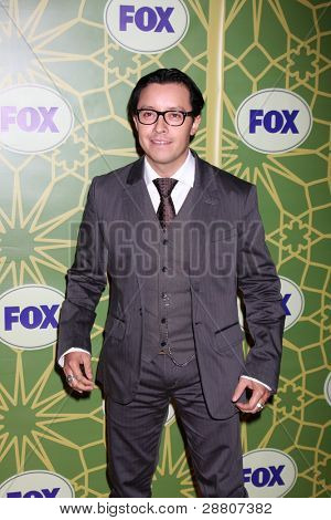 LOS ANGELES - JAN 8: Efren Ramirez ankommer til Fox TCA Party - vinter 2012 på slottet Green på Jensen