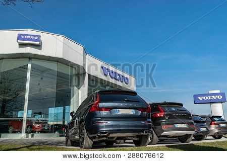 Roncq,france-february20,2019: View Of The Volvo Brand Dealership Store On A Blue Sky Background.volv