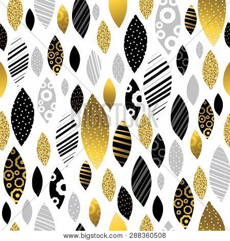 Seamless Pattern With Golden And Black Glittering Decorative Ornate. Repeatable Pattern. Repeatable 