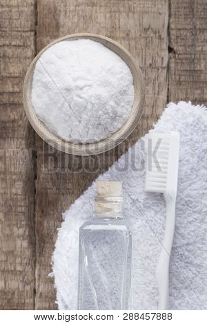 Baking Soda With Brush And Vinegar