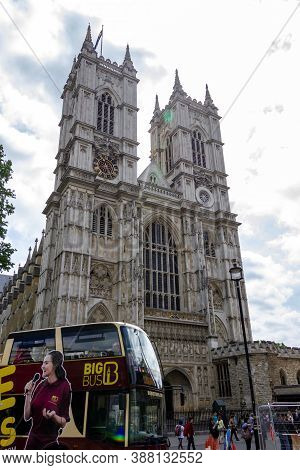 London, England - May 26 2019: A Streetview Portrait Of The Cathedral Of Westminster Abbey In London