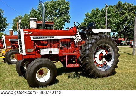Huron, South Dakota, August 6, 2020: The Restored 1206 Diesel Ih Tractor Is Displayed At The Nationa