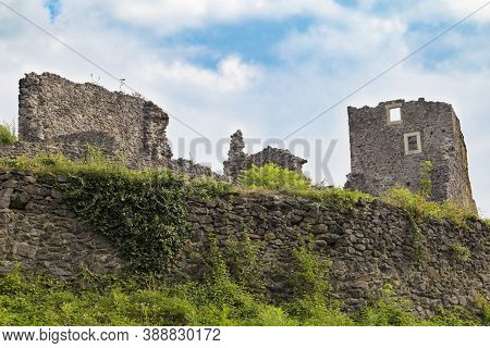 Scenic Ruins Of Medieval Nevytsky ( Nevytske) Castle On Sky Background. Transcarpathian Region. Ukra