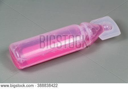 Single Dose Of Antiseptic To Disinfect Wound