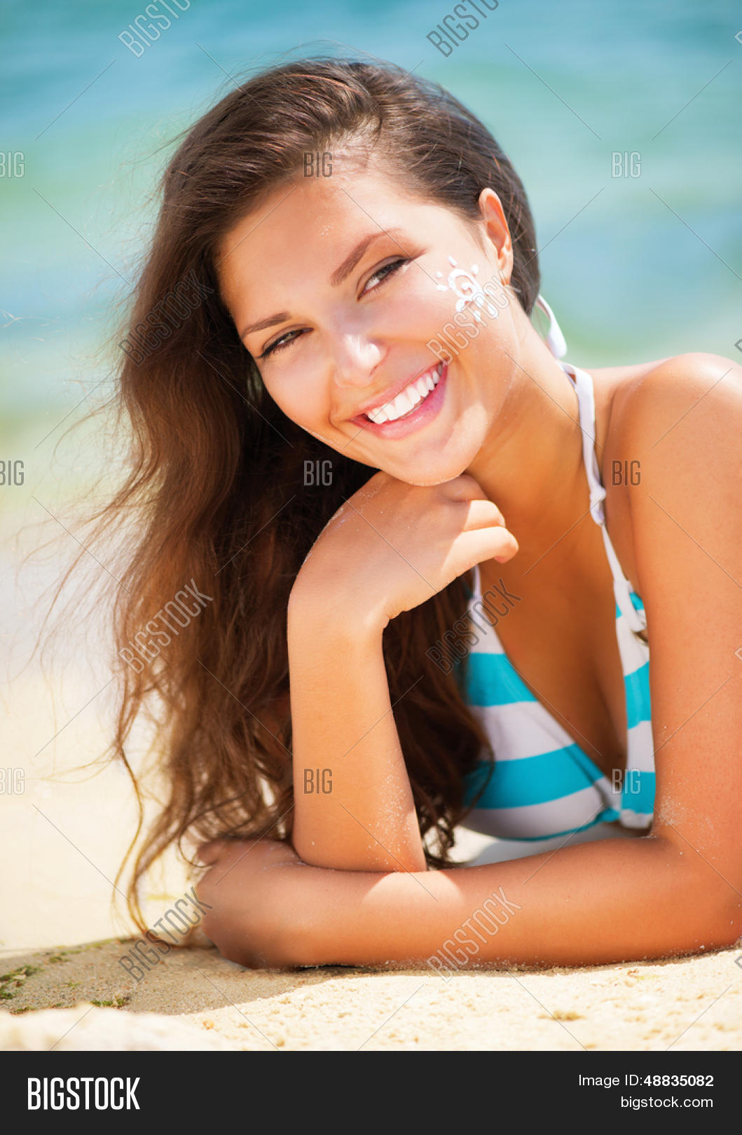 Cute teens tanning — pic 2