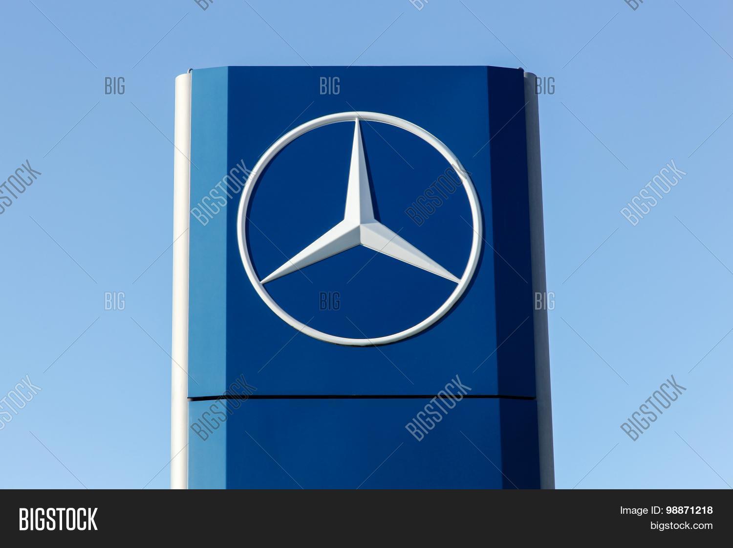 Mercedes Logo On Image & Photo (Free Trial) Bigstock