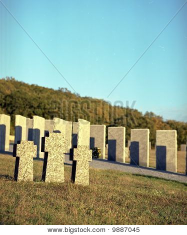 Anıt haçlar