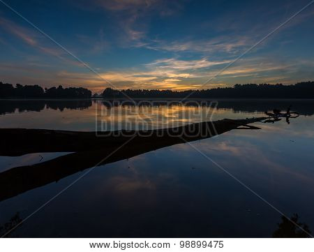 Beautifulsunrise Over Lake