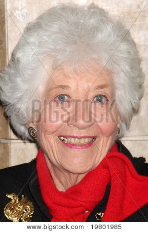LOS ANGELES - MAR 27: Charlotte Rae dotarł 25 rocznych zawodowych tancerzy społeczeństwa Gypsy 