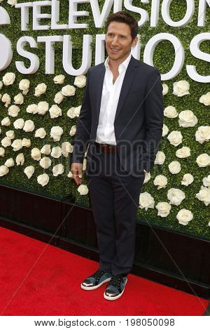 LOS ANGELES - AUG 1:  Mark Feuerstein at the CBS TV Studios Summer Soiree TCA Party 2017 at the CBS Studio Center on August 1, 2017 in Studio City, CA