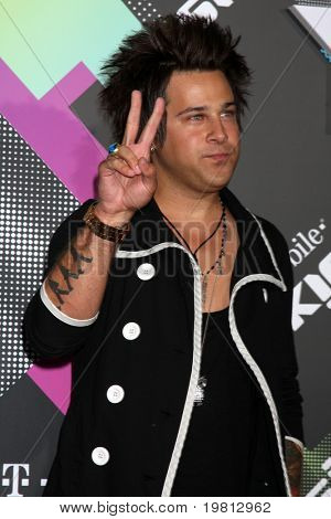 LOS ANGELES - 20 kwietnia: Ryan Cabrera w Launch Of nowy T-Mobile Sidekick 4G w starych R