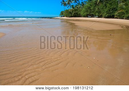 Water Forms And Effects All Over The Beach