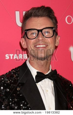 LOS ANGELES - 26 APR: Brad Goreski aankomen op het 2011 ons per hete Hollywood stijl evenement in Ede