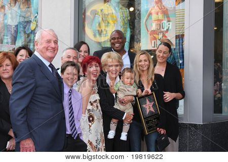 LOS ANGELES - 6. května: Jane Morgan Weintraub, Jerry Weintraub, rodina na Jane Morgan Weintraub Wa