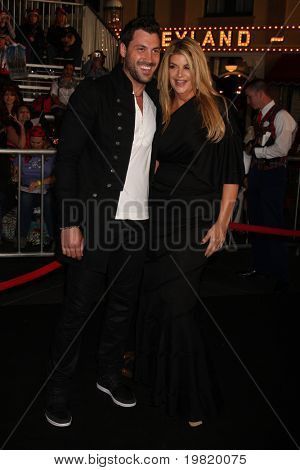 LOS ANGELES - MAY 7:  Maksim Chmerkovskiy, Kirstie Alley arriving at the 