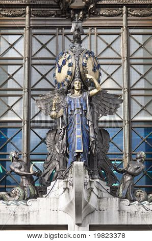 LONDON - 04 febbraio: Dipartimento di facciata di Selfridges memorizzare, dei più grandi e più tradizionale 