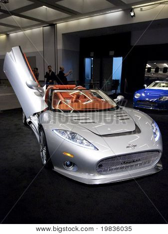 LOS ANGELES, CA. - 3 ธันวาคม: Spyker C8 Aileron Spyder บนจอแสดงผลที่ลอสแองเจลิสอัตโนมัติแสดงที่ L