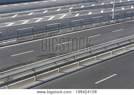 Multiband asphalt track removed from bridge height