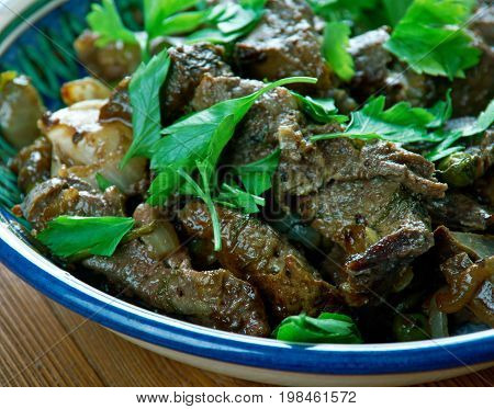 close up meal qovurma beef, bell chop