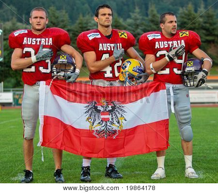 WOLFSBERG, AUSTRIA - 18 sierpnia: American Football B-WE: DB Christoph Schreiner (#42, Austria) i Witam