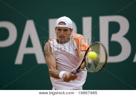 23. Dubna, MONTE CARLO MONACO Ruben Ramírez Hidalgo ESP v Roger Federer SUI v ATP stožáru