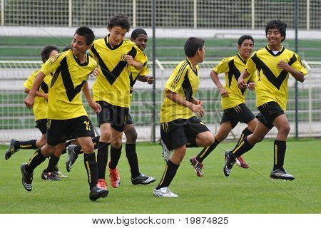 Kaposvar, Ungarn 24. Juli: die Gewinner peruanischen Spieler feiern am v. Jugend Fußball Festival Und